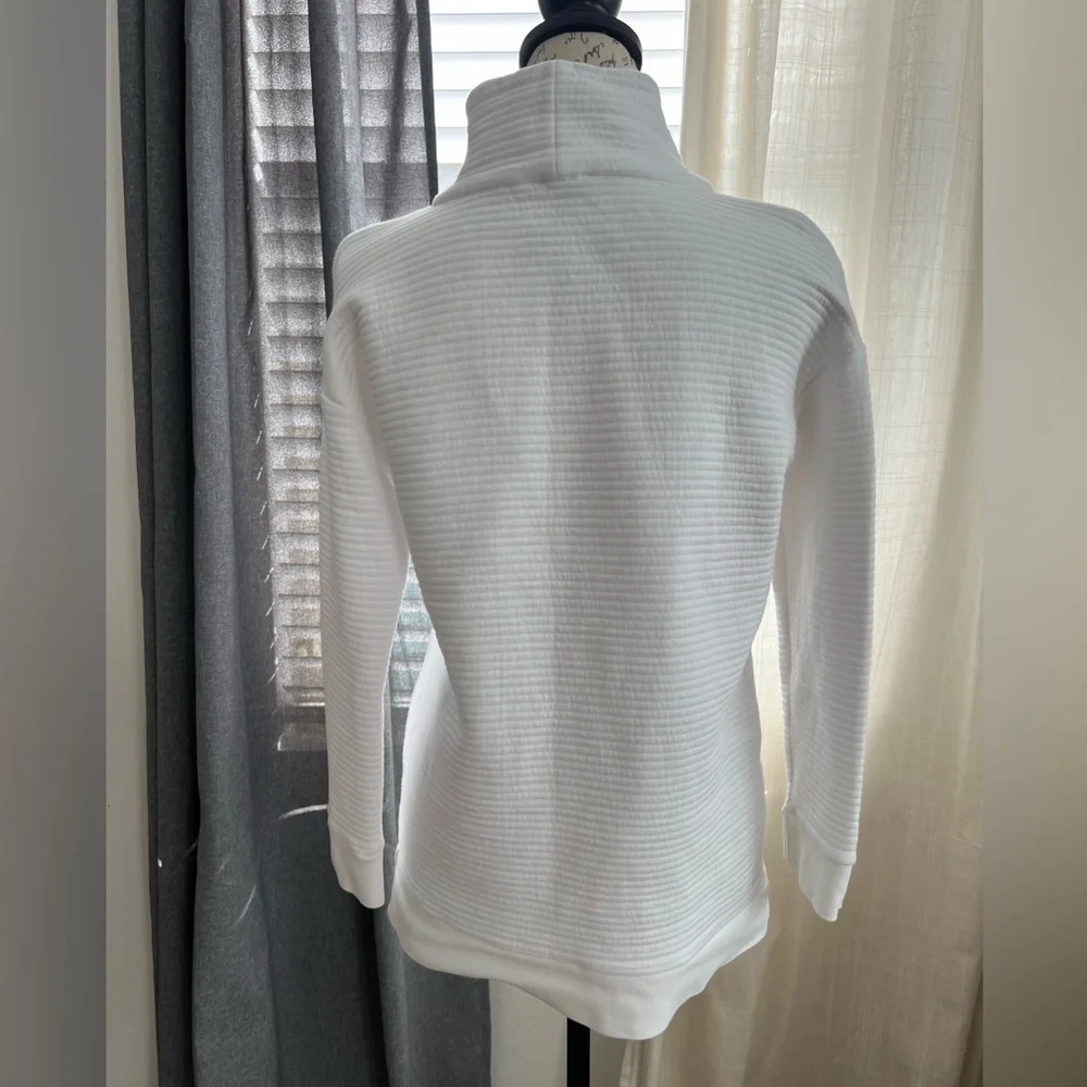 Talbots Classic White quilted pullover Turtleneck Sweater - Picture 5 of 9